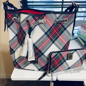 Dooney & Bourke